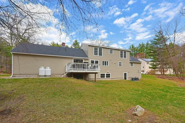 $1,099,000 | 10 Long Ridge Road, Acton, MA 01720
