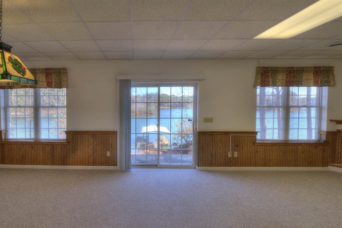112 Carolina Cove Road Seneca, SC 29672 - Photo 25 of 34 Gallery Image 25