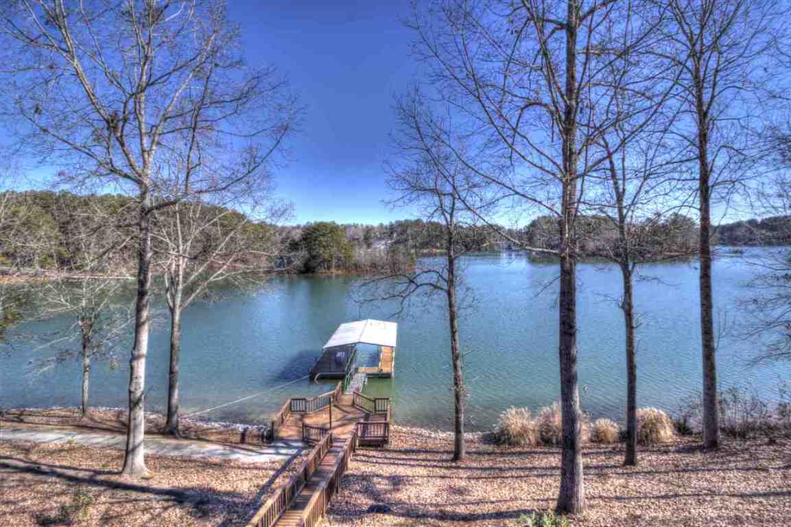 112 Carolina Cove Road Seneca, SC 29672 - Photo 3 of 34 Gallery Image 3