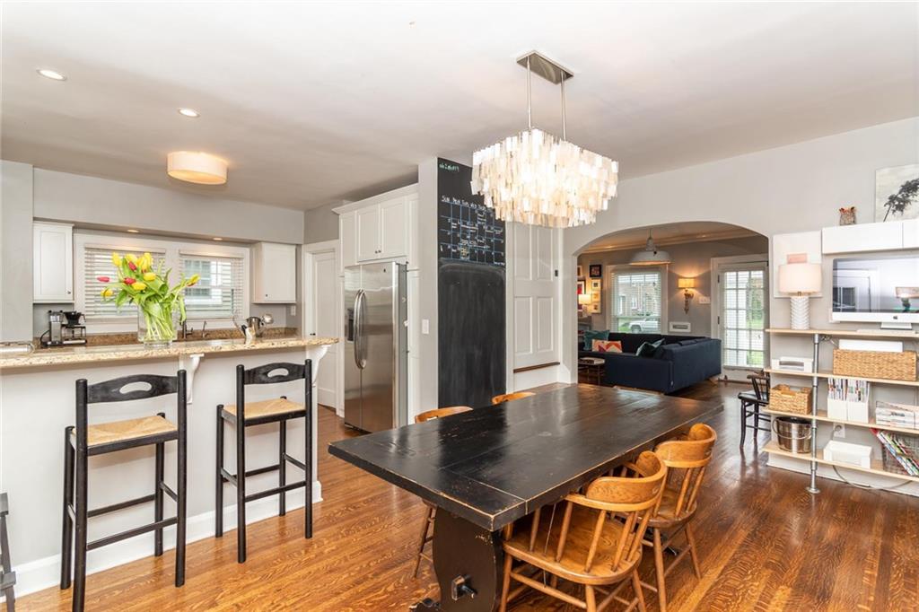 216 Berkley Road Indianapolis, IN 46208 - Photo 5 of 30 Gallery Image 5