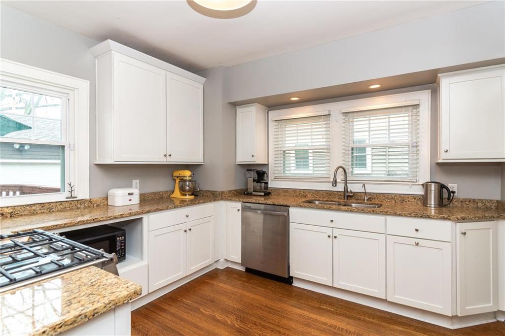 216 Berkley Road Indianapolis, IN 46208 - Photo 9 of 30 Gallery Image 9