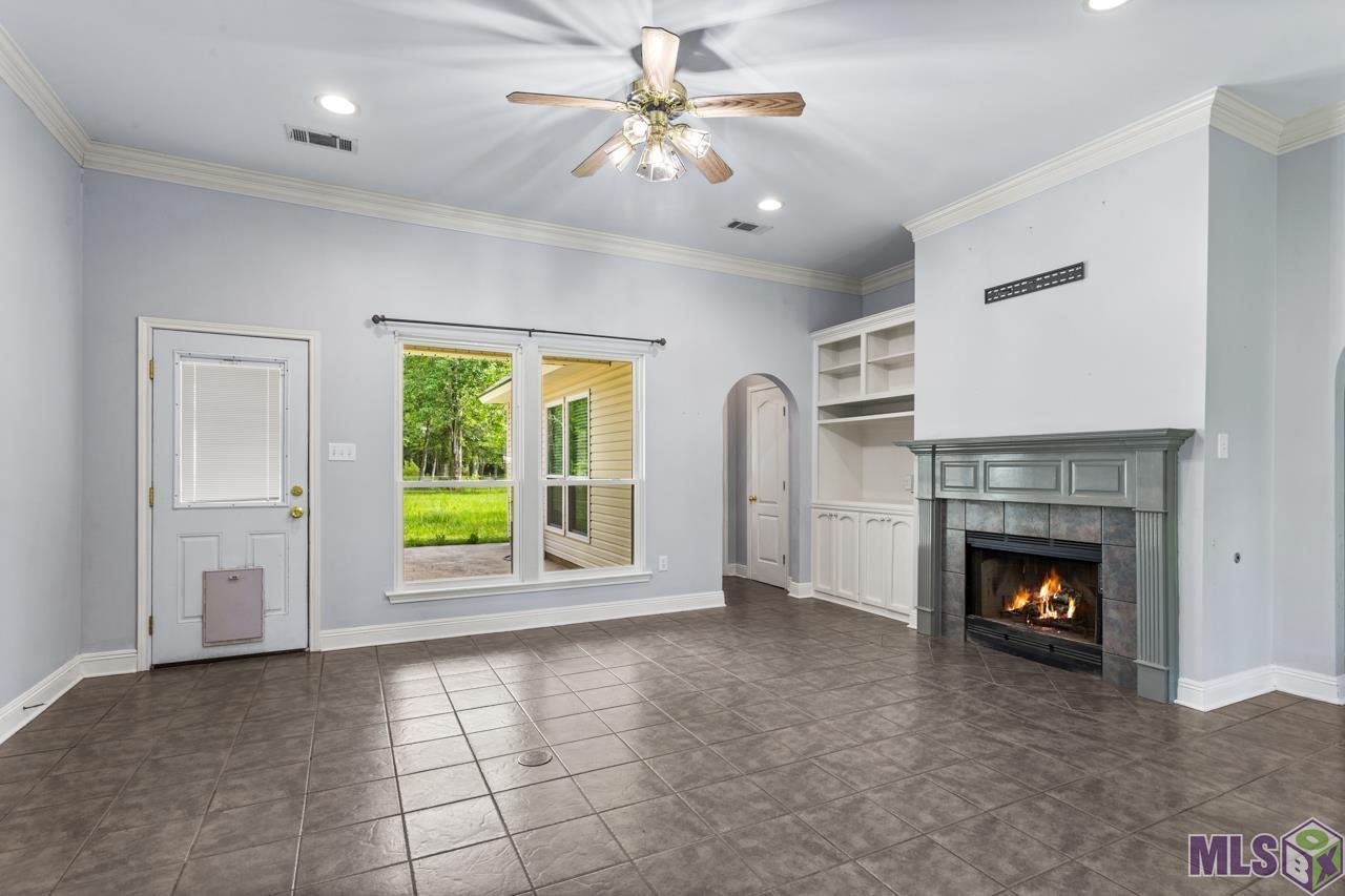 13511 Arnold Road Walker, LA 70785 - Photo 5 of 14 Gallery Image 5