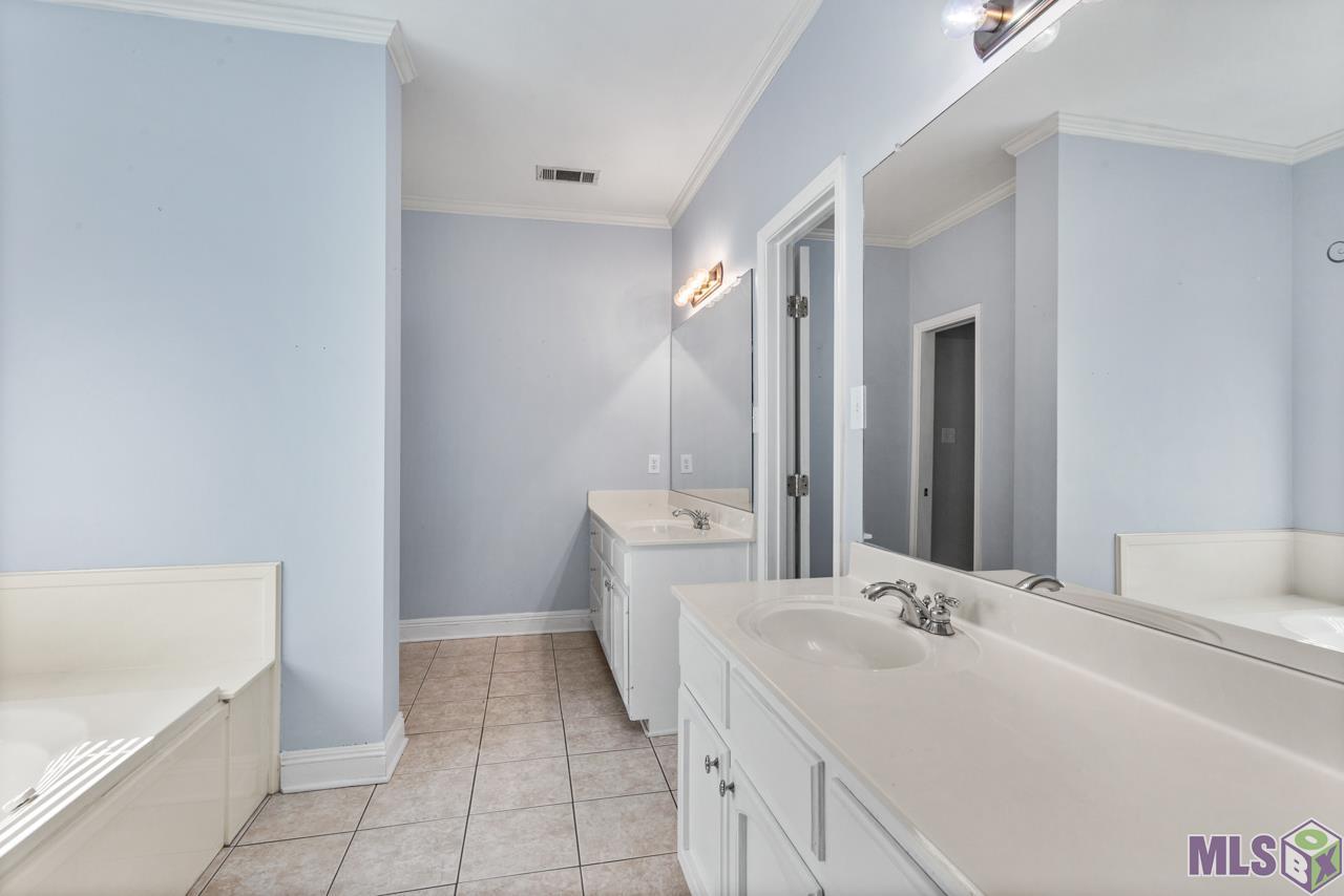 13511 Arnold Road Walker, LA 70785 - Photo 8 of 14 Master Bath
