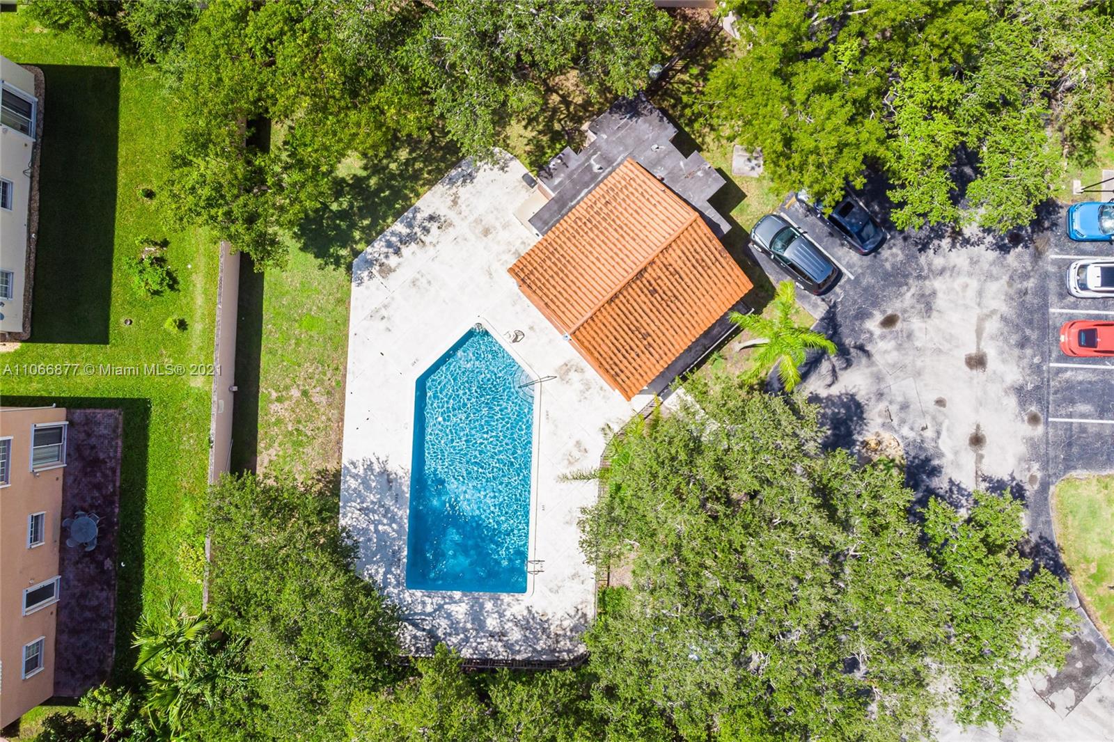 11820 Southwest 80th Street, Unit 312 Miami, FL 33183 - Photo 37 of 43 an aerial view of a house having outdoor space