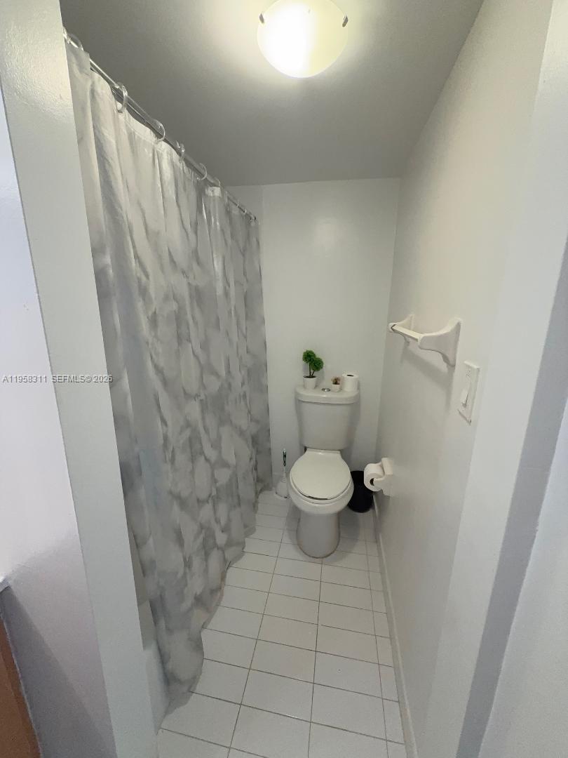 16919 North Bay Road, Unit 507 Sunny Isles Beach, FL 33160 - Photo 17 of 28 Photo 17