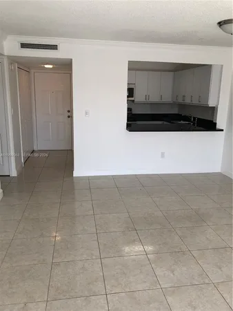 $2,150 | 9301 Southwest 92nd Avenue, Unit A408, Miami, FL 33176