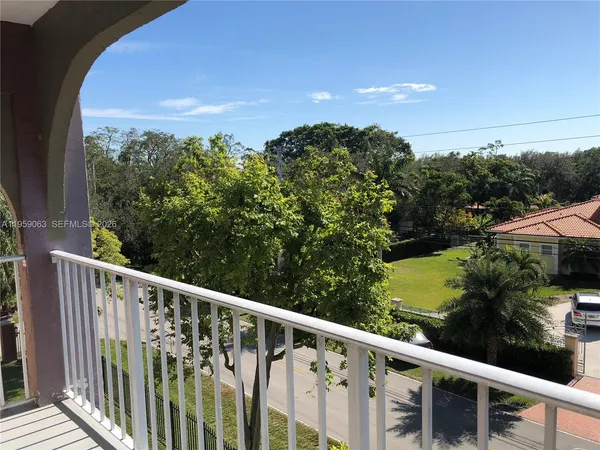 $2,150 | 9301 Southwest 92nd Avenue, Unit A408, Miami, FL 33176