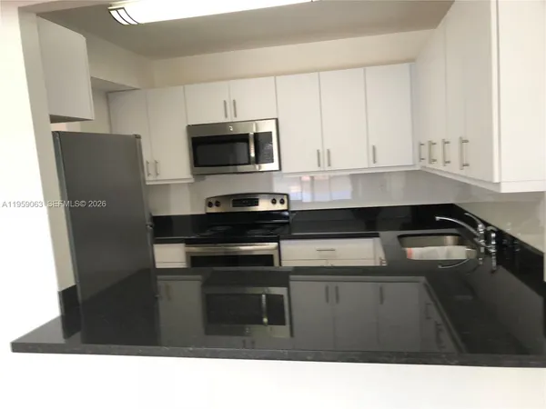 $2,150 | 9301 Southwest 92nd Avenue, Unit A408, Miami, FL 33176