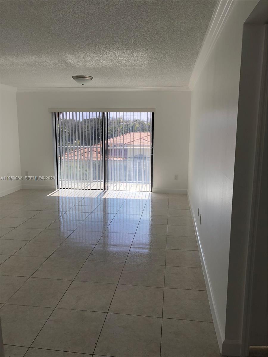 9301 Southwest 92nd Avenue, Unit A408 Miami, FL 33176 - Photo 4 of 18