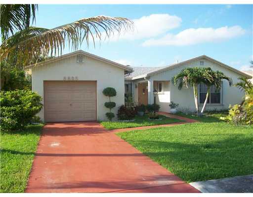 8895 Southwest 9th Street Boca Raton, FL 33433 - Photo 1 of 15 Primary Photo