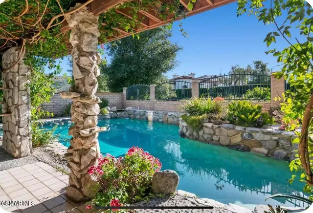 $12,500 | 379 South Greenway Avenue, Newbury Park, CA 91320