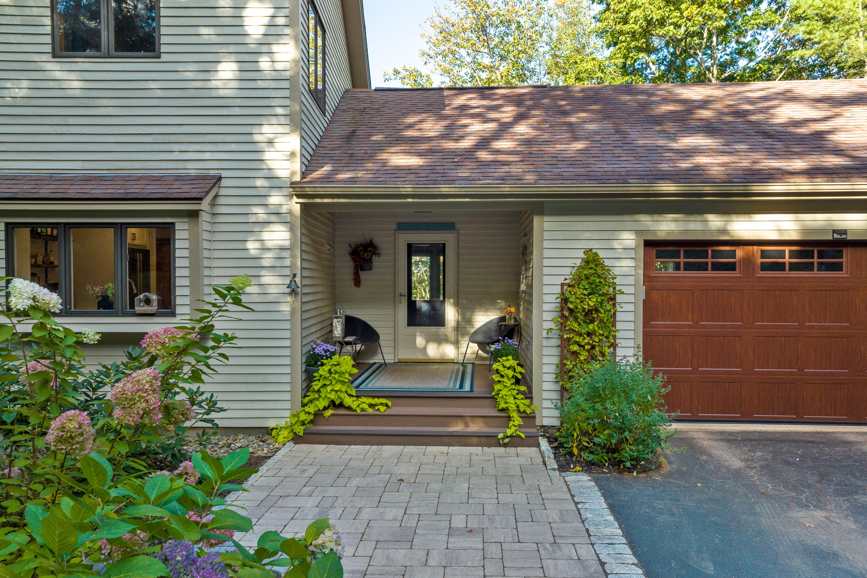 36 Reach Road Harpswell, ME 04079 - Photo 4 of 73 Enter fromthe Driveway to Middle Level