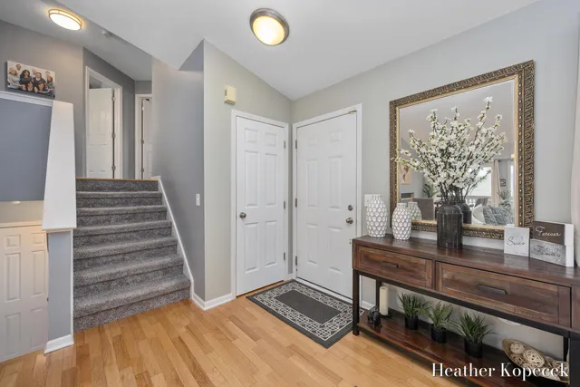 $399,900 | 3695 South Falling Leaf Drive Southeast, Grand Rapids, MI 49512