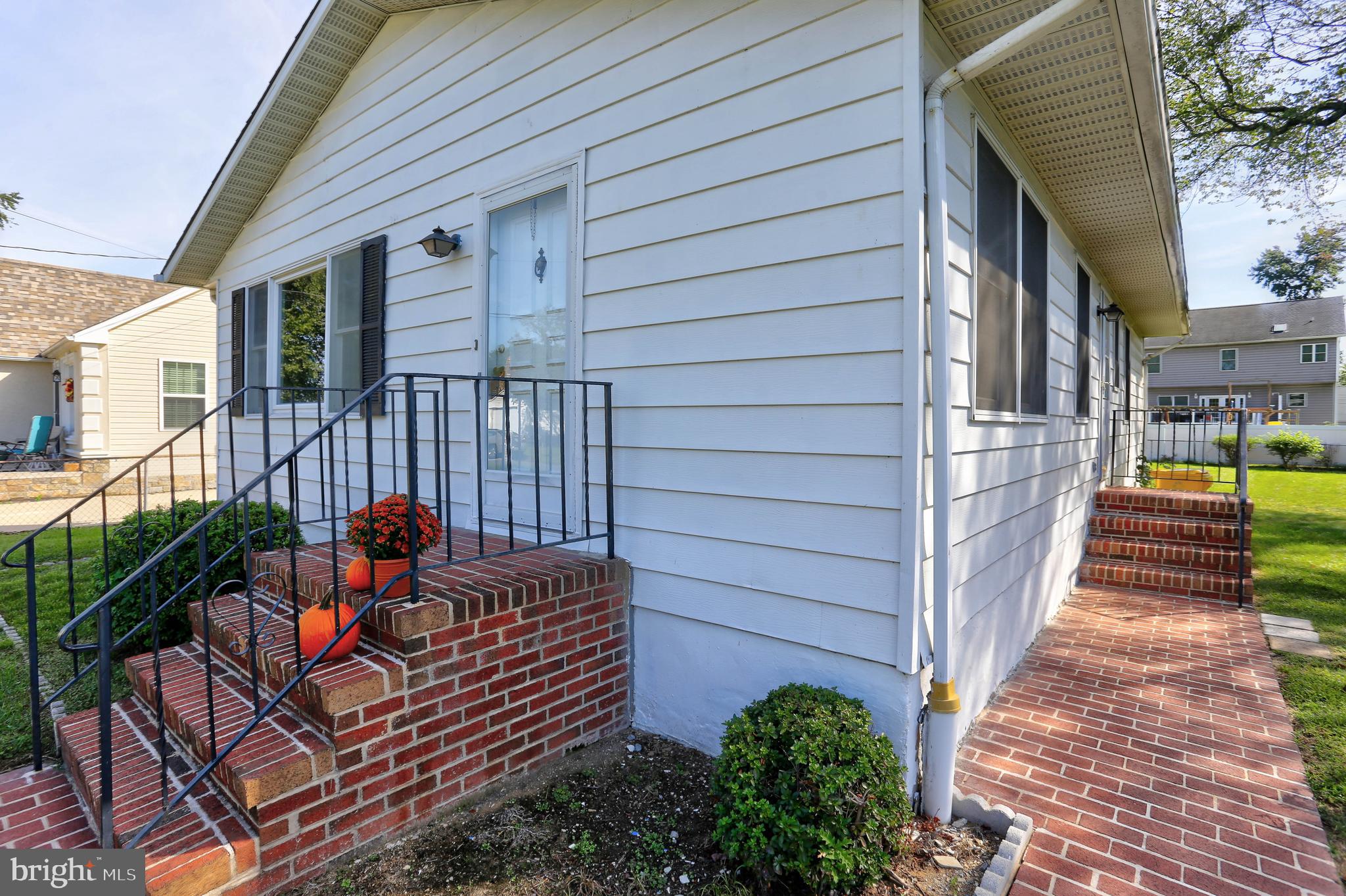 207 Greenland Beach Road Baltimore, MD 21226 - Photo 2 of 28 a view of outdoor seating space