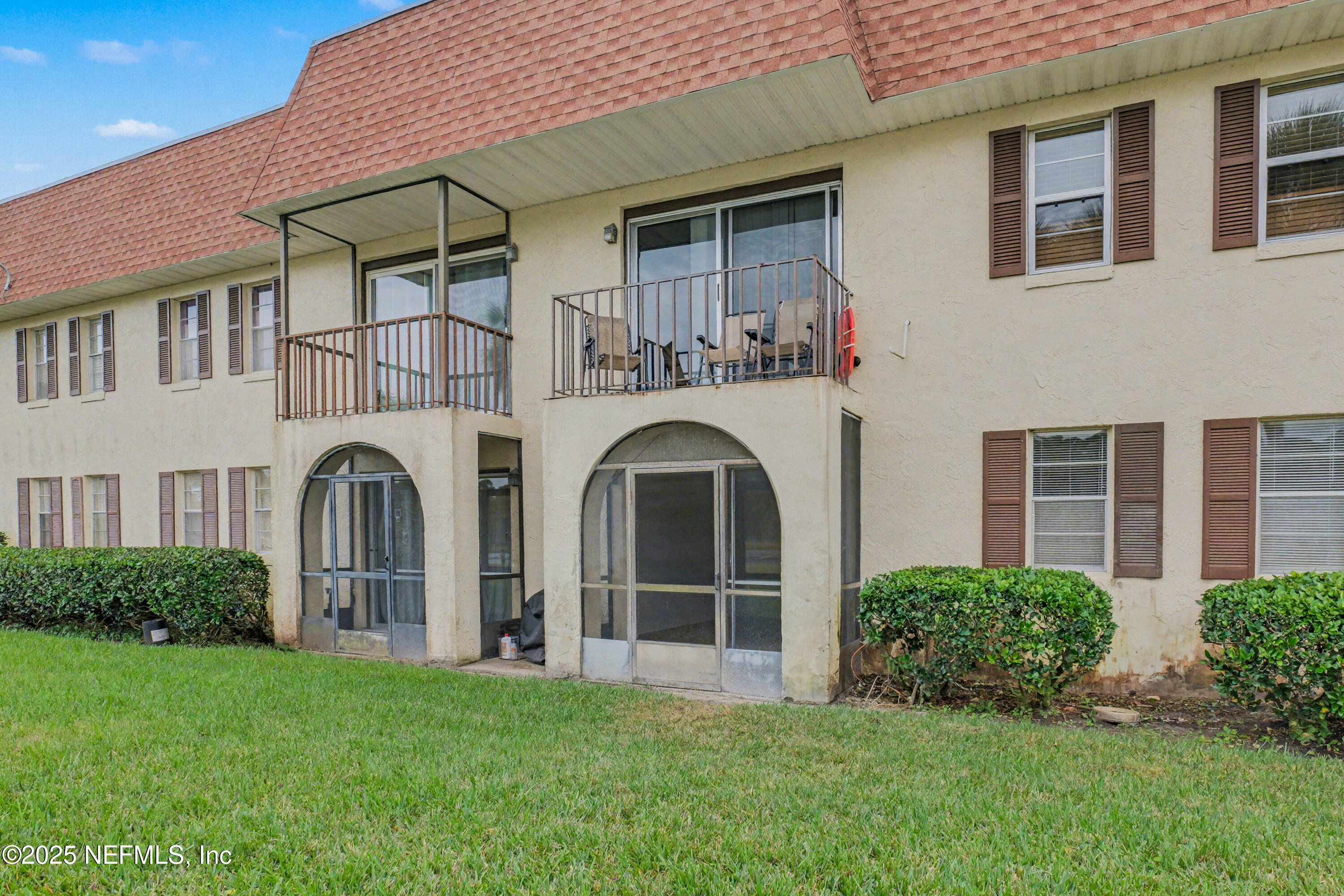1530 El Prado Road, Unit 1 Jacksonville, FL 32216 - Photo 10 of 15 a front view of a house with garden