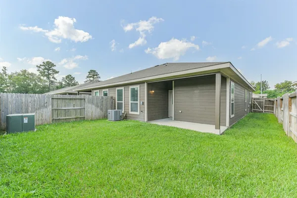 $1,695 | 25109 Pacific Wren Drive, Magnolia, TX 77354