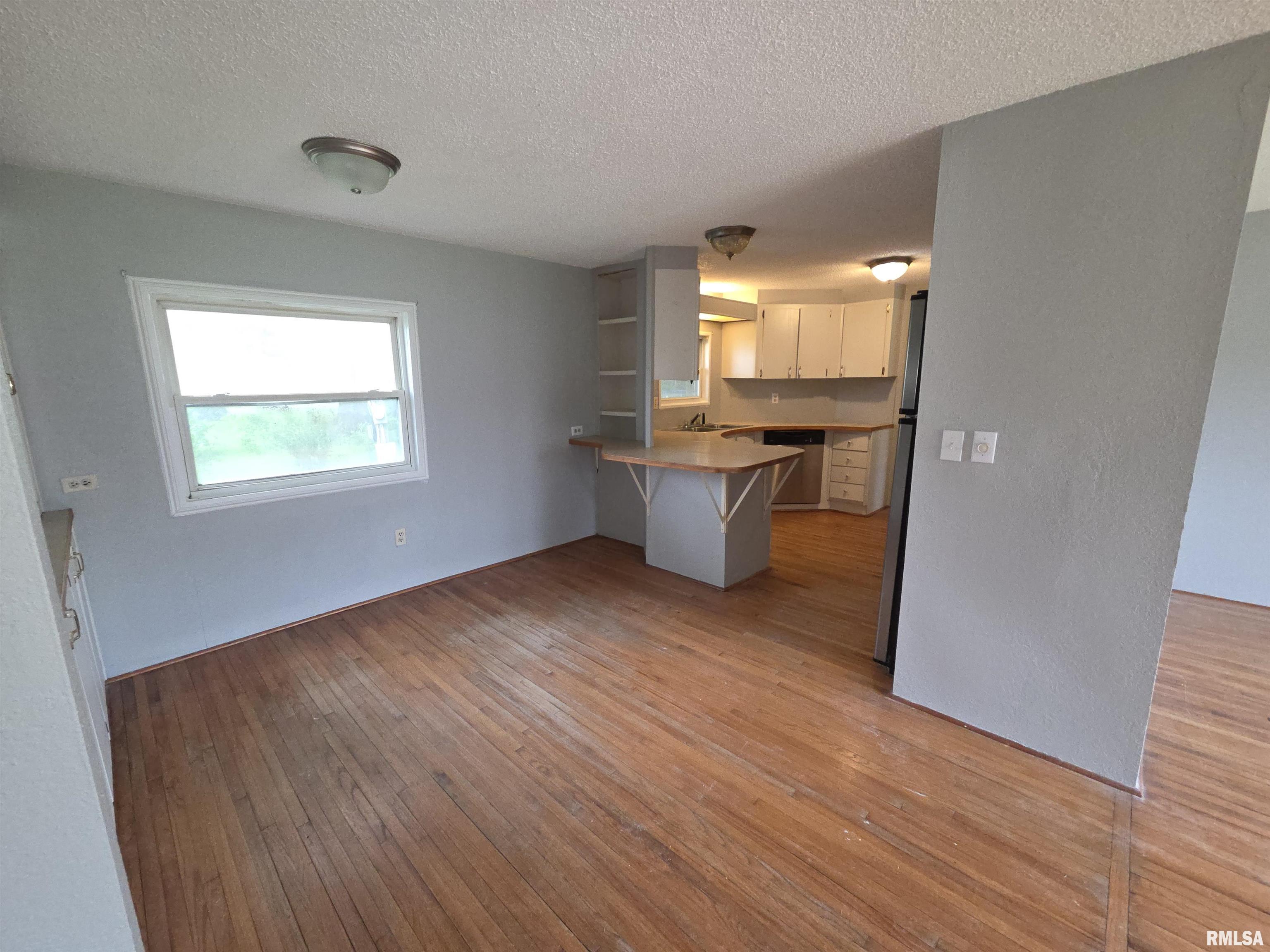 201 3rd Street Christopher, IL 62822 - Photo 20 of 27