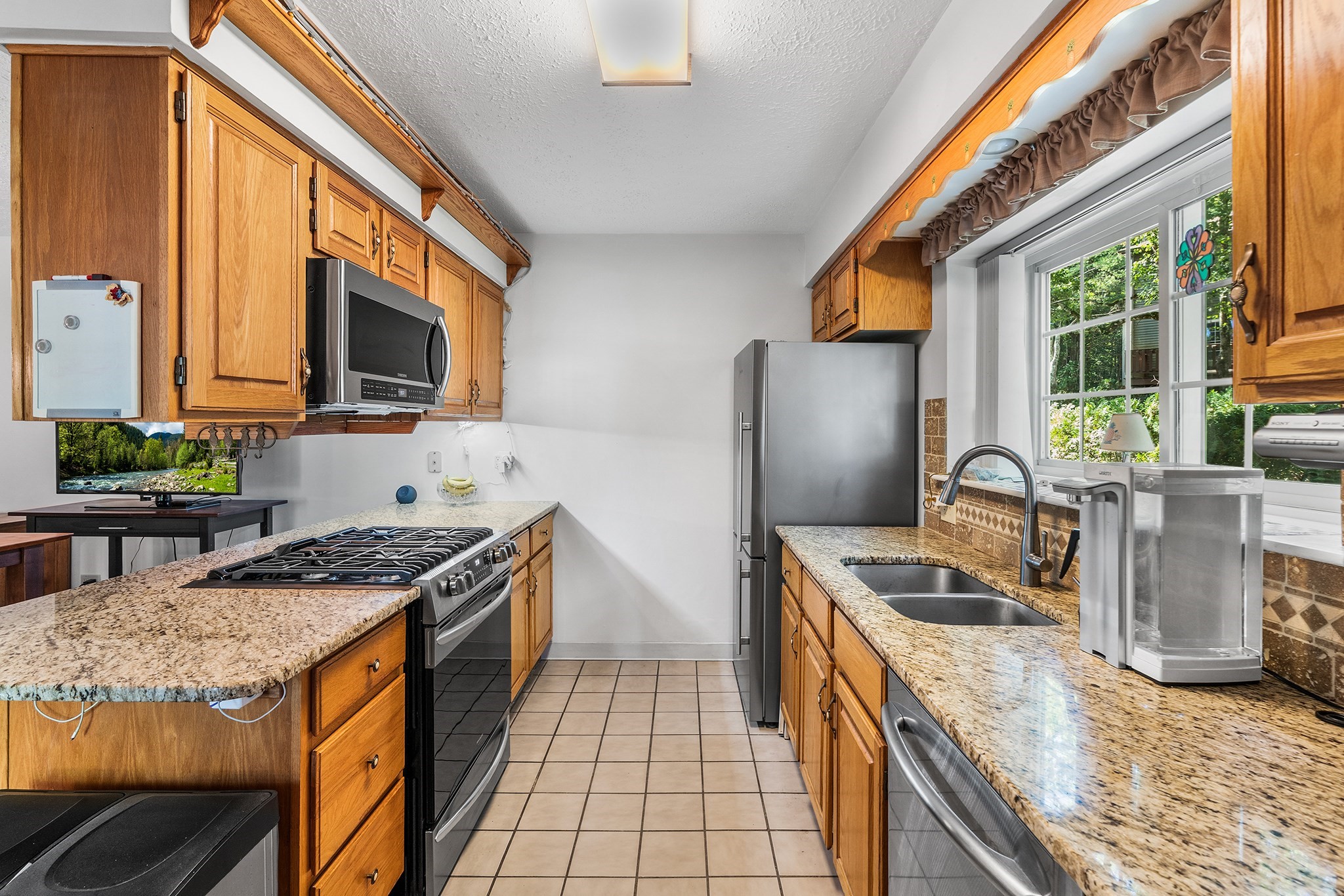 6 Treasure Way, Unit 6 Ashland, MA 01721 - Photo 6 of 40 Gallery Image 6
