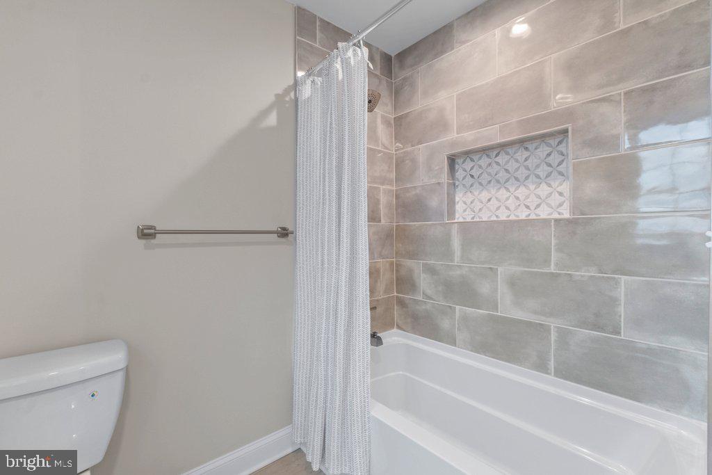 2618 Pleasantville Road Fallston, MD 21047 - Photo 51 of 71 Hall bath