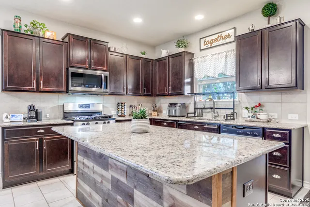 $2,000 | 14851 Horned Lark, San Antonio, TX 78253