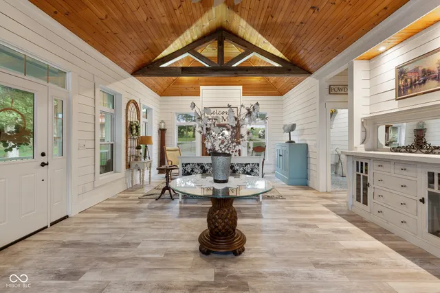 $779,000 | 14000 West Lake Road, Seymour, IN 47274