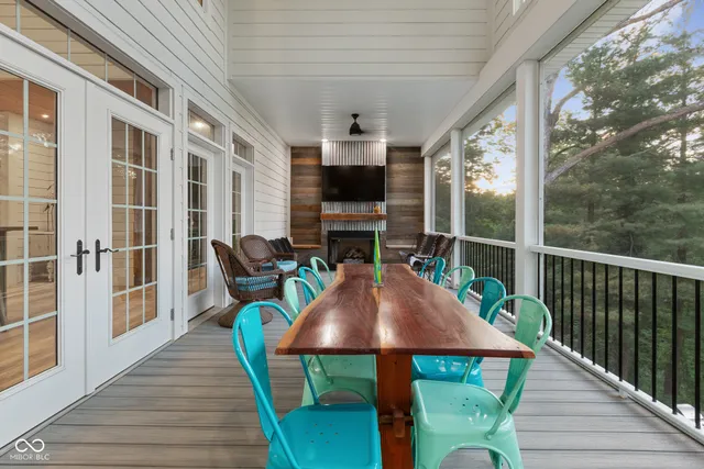 $779,000 | 14000 West Lake Road, Seymour, IN 47274