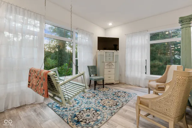 $779,000 | 14000 West Lake Road, Seymour, IN 47274