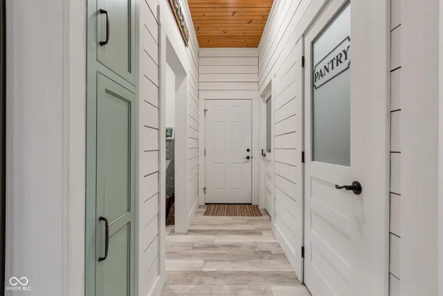 $779,000 | 14000 West Lake Road, Seymour, IN 47274