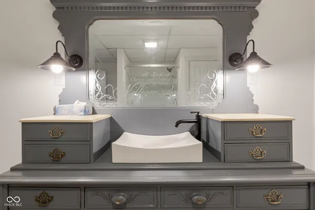 $779,000 | 14000 West Lake Road, Seymour, IN 47274