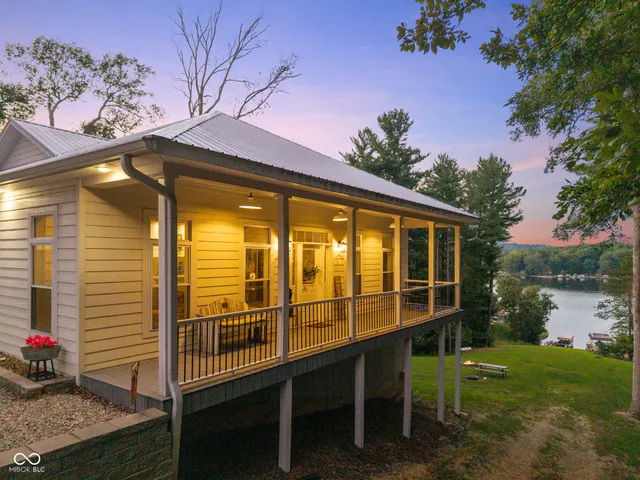 $779,000 | 14000 West Lake Road, Seymour, IN 47274