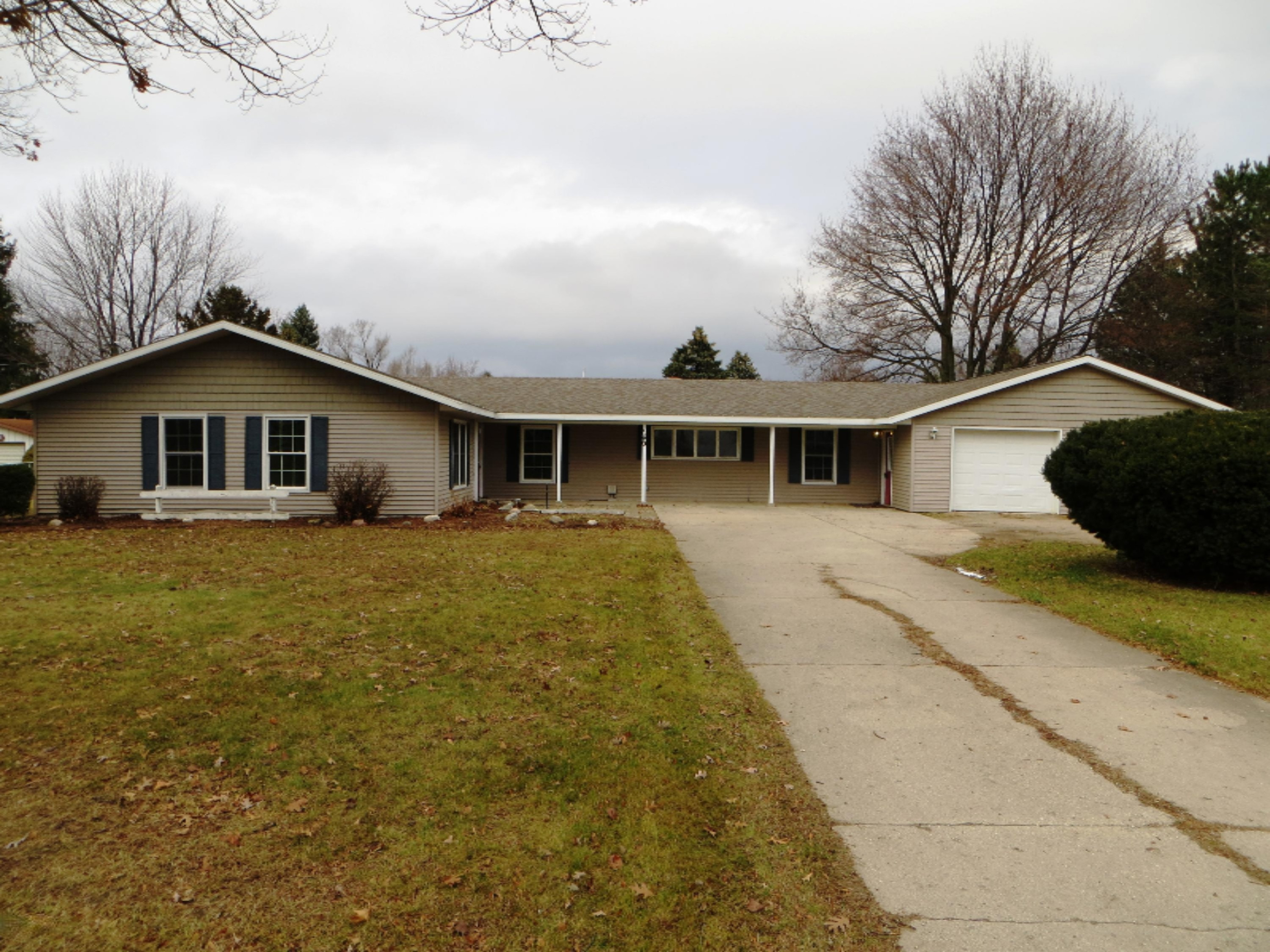 150 West Tuttle Road Ionia, MI 48846 - Photo 4 of 29 4