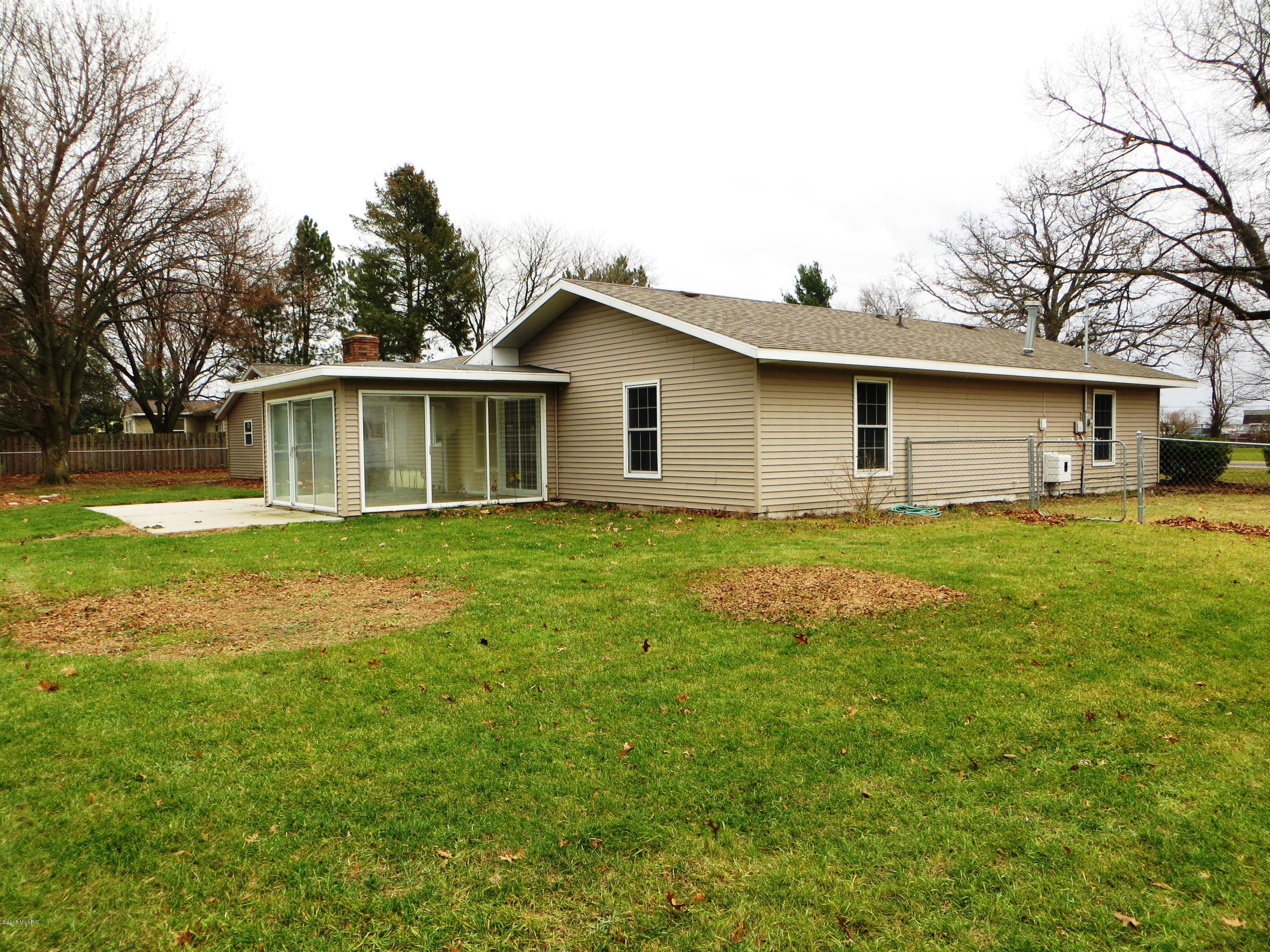 150 West Tuttle Road Ionia, MI 48846 - Photo 5 of 29 5