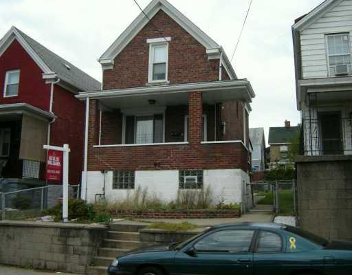 76 Highland Avenue McKees Rocks, PA 15136 - Photo 1 of 6 Exterior Front.