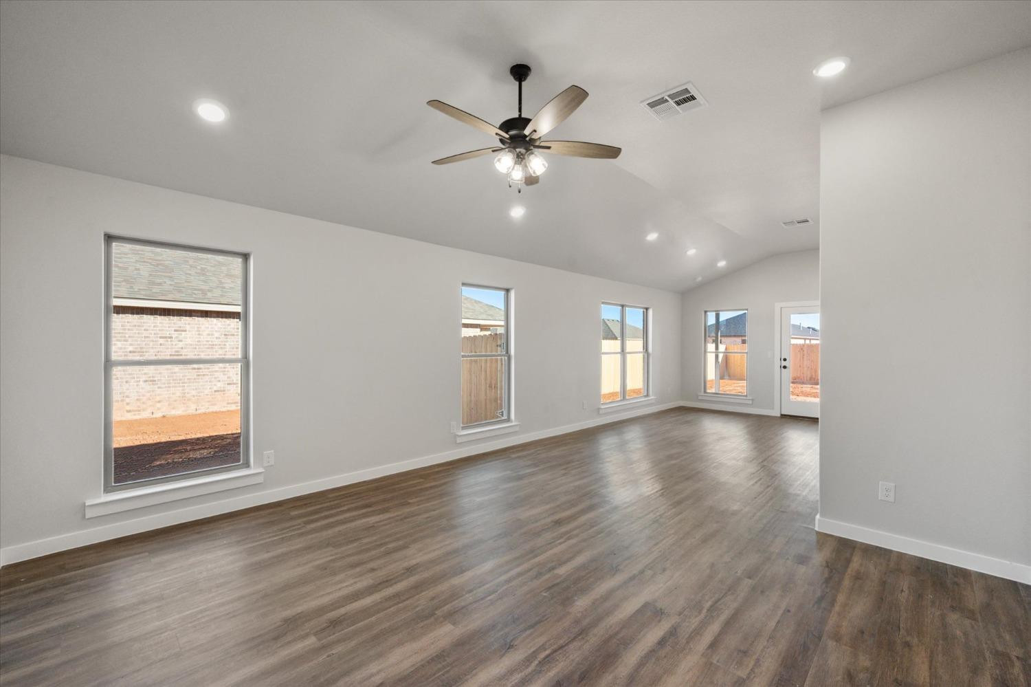 7449 28th Street Lubbock, TX 79407 - Photo 3 of 20 Photo 3