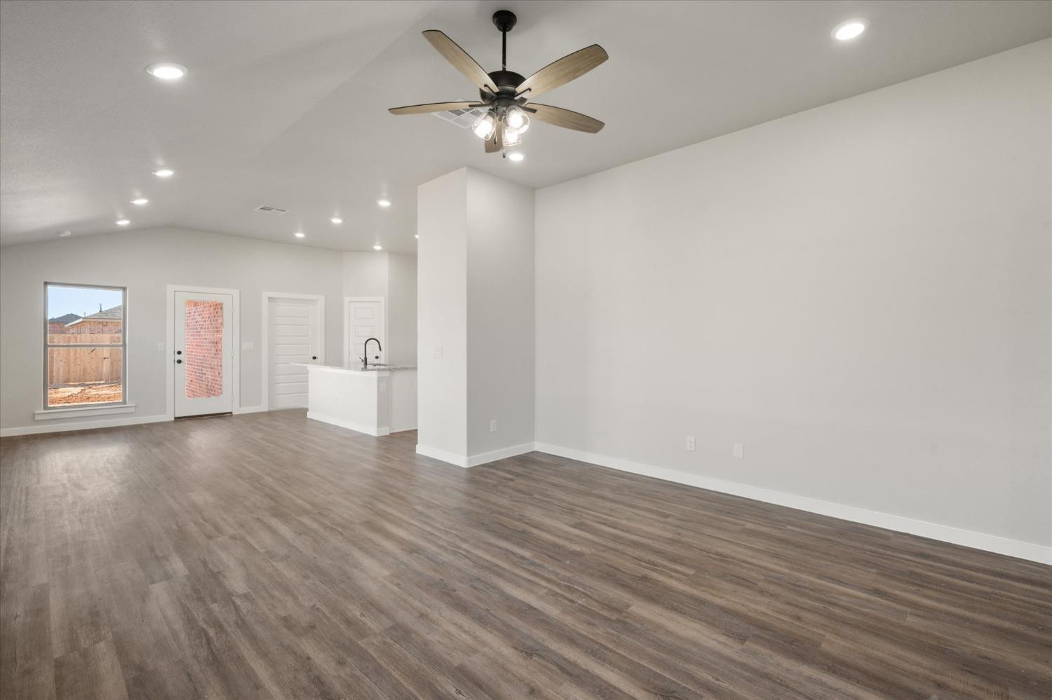 7449 28th Street Lubbock, TX 79407 - Photo 4 of 20 Photo 4