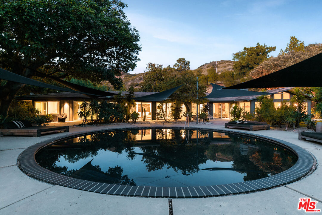 12460 Yellow Hill Road Malibu, CA 90265 - Photo 59 of 63