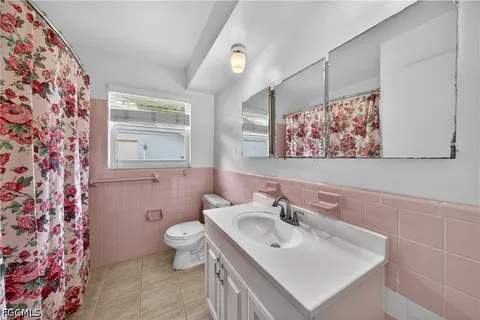 $231,000 | 1129 Southeast 18th Terrace, Cape Coral, FL 33990