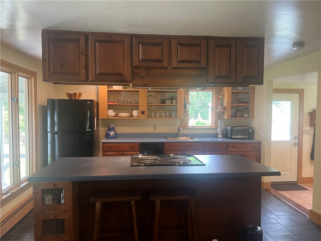 147 Battey Meetinghouse Road Scituate, RI 02857 - Photo 7 of 35