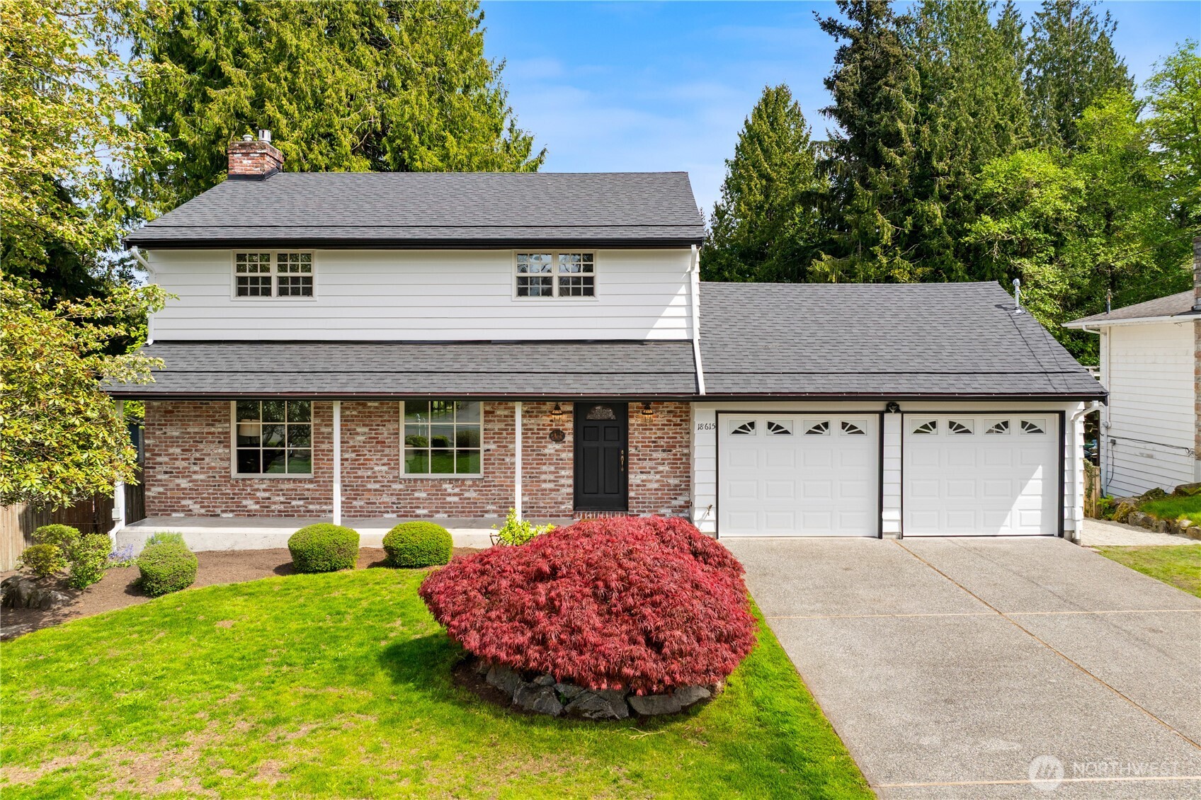 18615 81st Avenue West Edmonds, WA 98026 - Photo 37 of 37 a front view of a house with garden