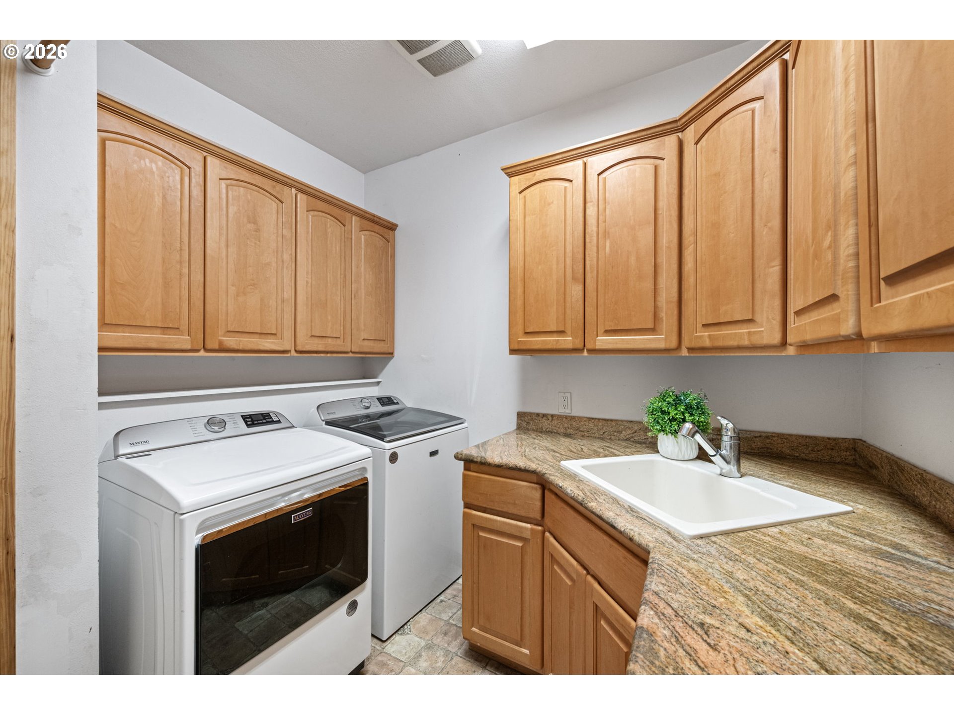 970 T Street Springfield, OR 97477 - Photo 29 of 41