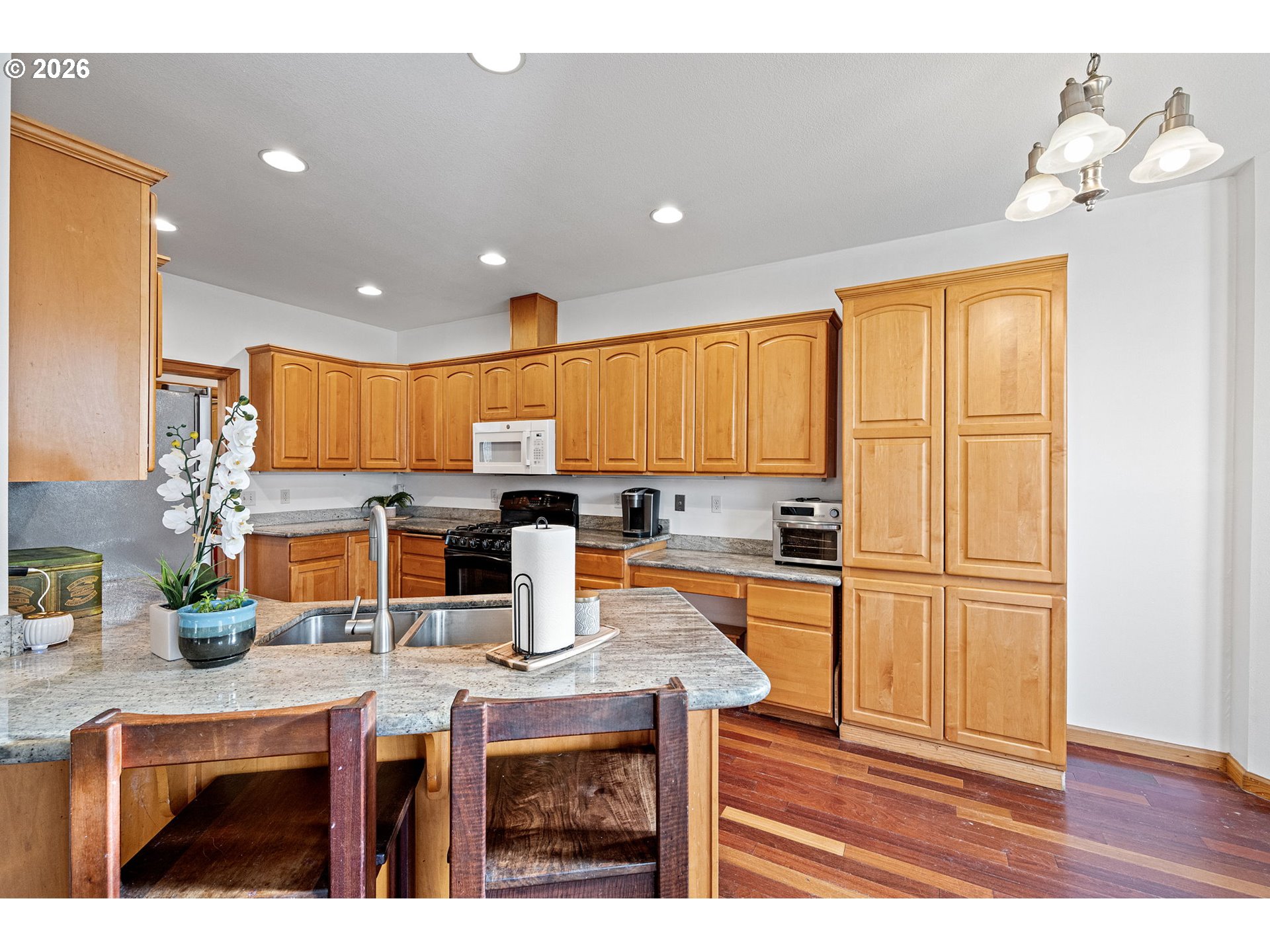 970 T Street Springfield, OR 97477 - Photo 9 of 41