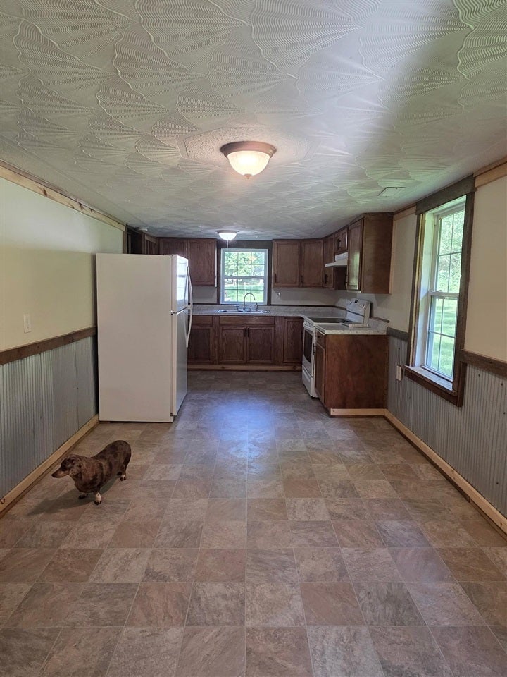 8948 Rochester Road Rochester, KY 42273 - Photo 14 of 29 Gallery Image 14