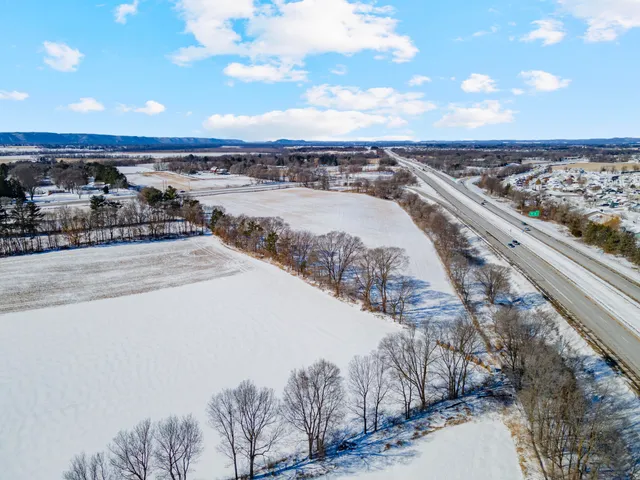 $4,833,000 | 35 Holmen Wi 54636, Onalaska, WI 54650