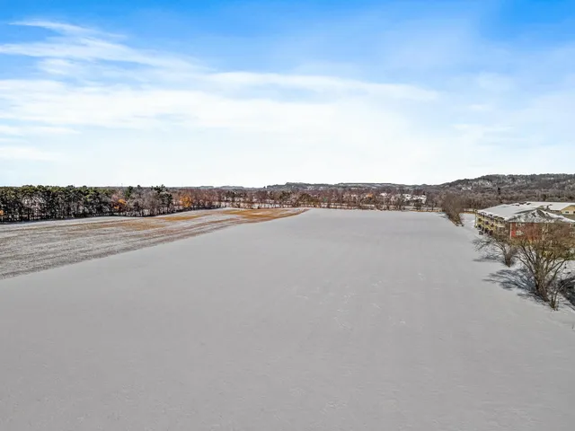 $4,833,000 | 35 Holmen Wi 54636, Onalaska, WI 54650