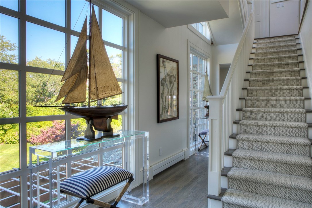 146 Brenton Road Newport, RI 02840 - Photo 5 of 39 Gallery Image 5