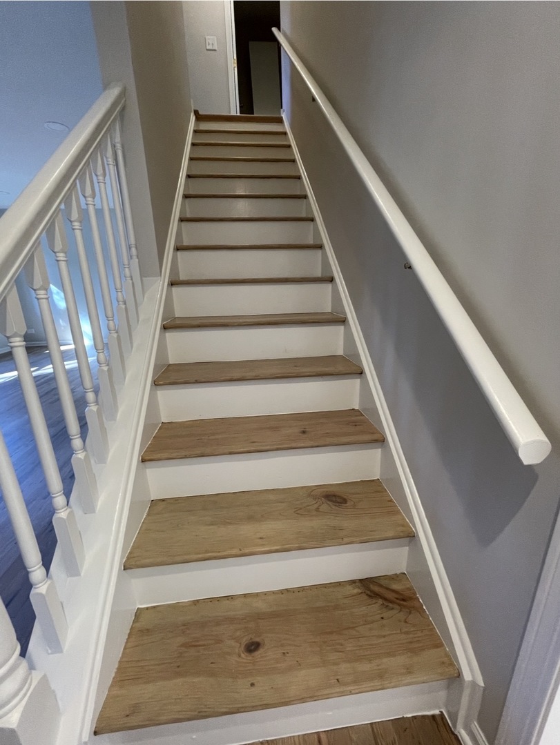 1703 Winnetka Road Northfield, IL 60093 - Photo 6 of 10 a view of entryway