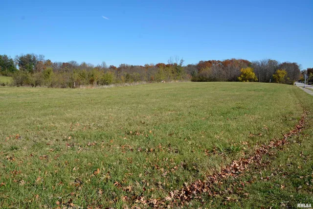 $145,000 | 1500 West Adams Road, Macomb, IL 61455