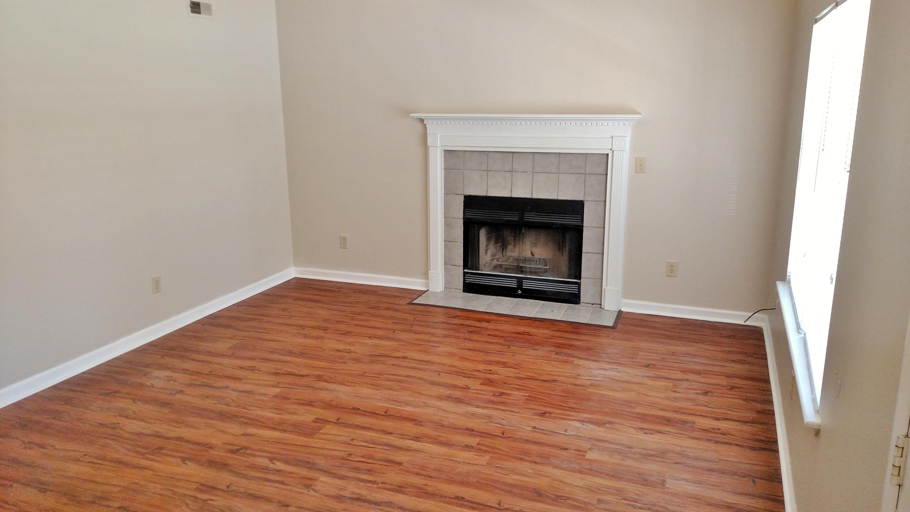 401 Laurel Ridge Road North Charleston, SC 29418 - Photo 4 of 26 Large Family Room