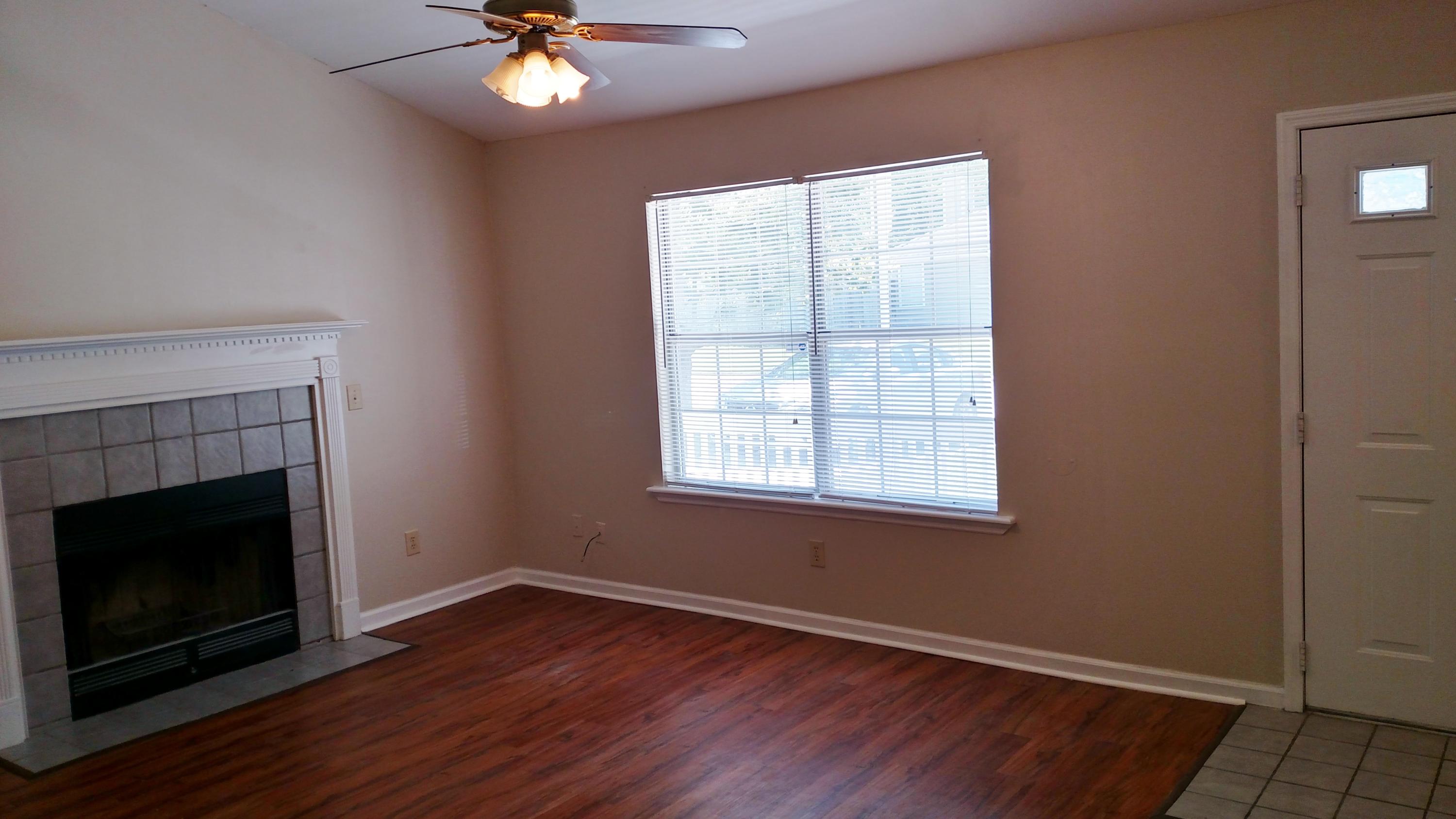 401 Laurel Ridge Road North Charleston, SC 29418 - Photo 5 of 26 Vaulted Ceiling