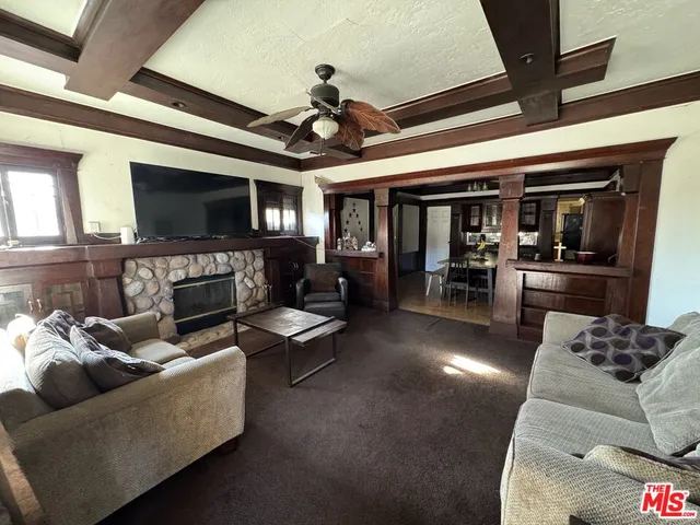 $3,500 | 147 North Dillon Street, Los Angeles, CA 90026